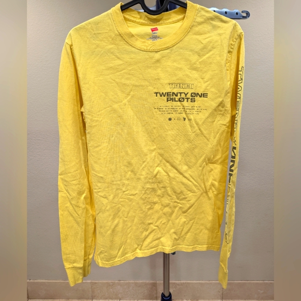 Twenty One Pilots Repeat Logo Long-Sleeve T-Shirt Men's S Yellow